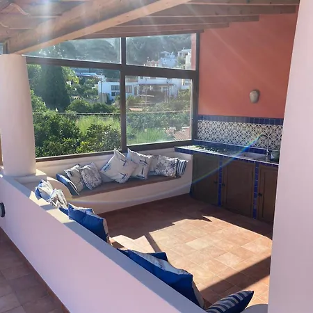 Casa Con Ampia Terrazza Vista Mare Fronte Appartamento